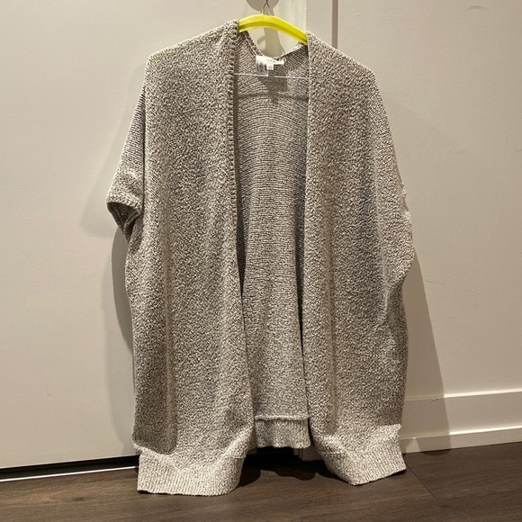 COMMUNITY Iconic Cape in XXS - Picture 5 of 5